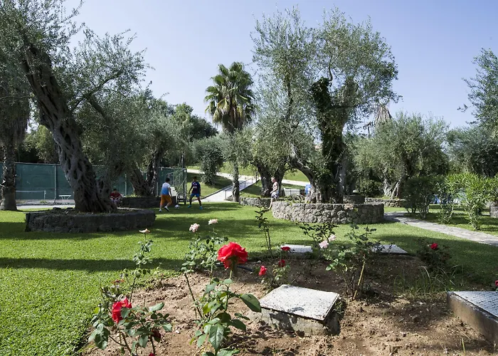 Iolida Corfu & By Smile 4* Dassiá