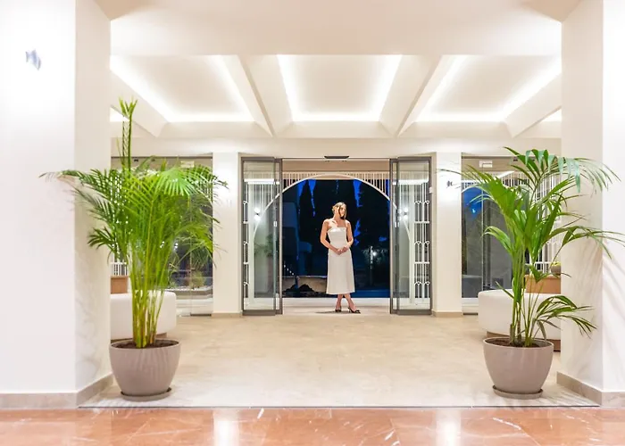 Hotel Iolida Corfu & By Smile 4*