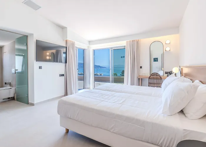 Iolida Corfu & By Smile 4* Dassiá