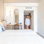 Iolida Corfu & By Smile فندق