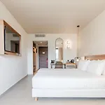 Iolida Corfu & By Smile ذيسْخا