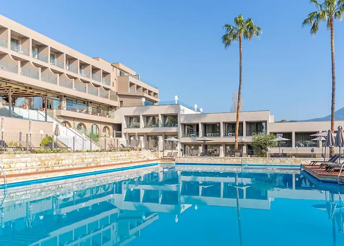 Iolida Corfu & By Smile 4* Dassia (Corfu)