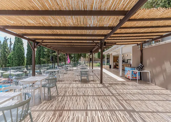 Iolida Corfu & By Smile Hotel Dassia (Corfu)